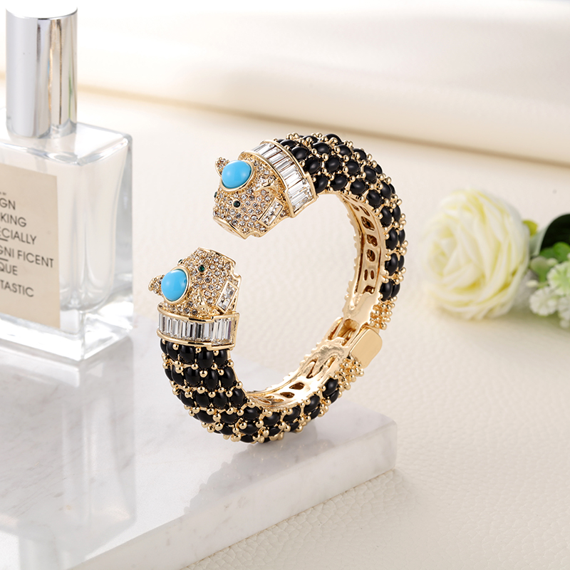 Sally's Paradise Animal Bracel - Paradise Jewelry & Watches Llc 评论和价格