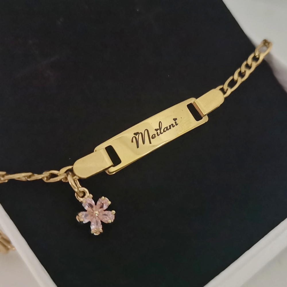 LeeChee Flower Zircon Small Pe - Engraved Name Necklace 评论和价格